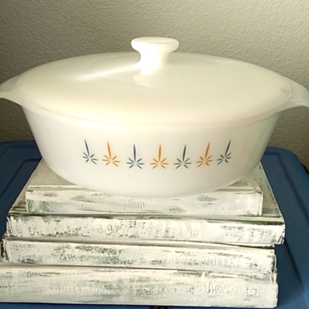 Vintage Fire King Candle Glow Casserole Dish #437 1.5 qt.